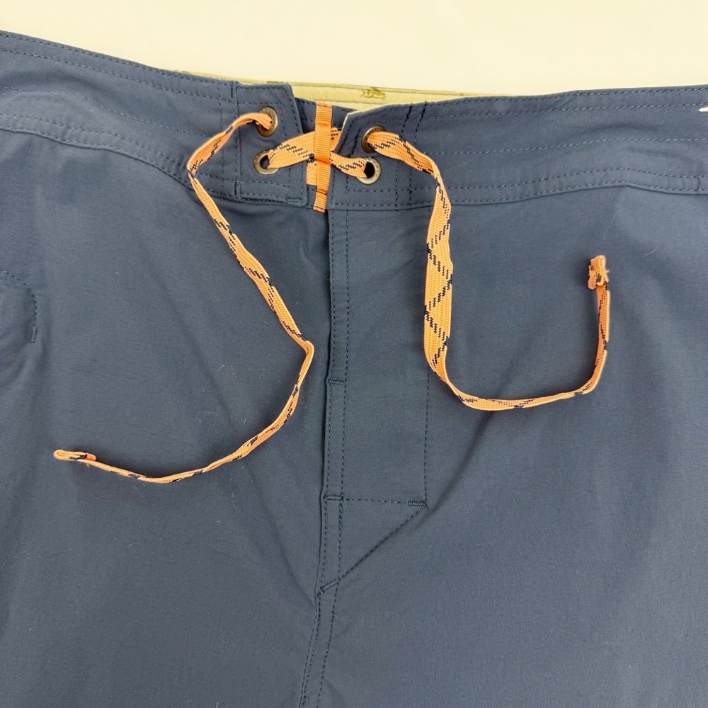 Patagonia Men’s Stretch Wavefarer® Boardshorts
21” Stone Blue - Picture 3 of 10
